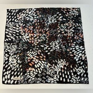 Luxurious Cacharel Scarf - Heather Gray Abstract Design